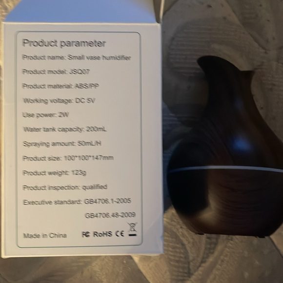 Humidifier - Picture 2 of 2